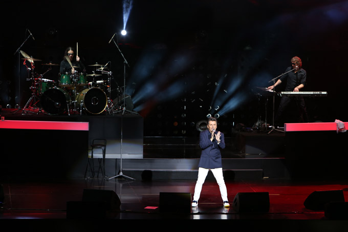 Thủ lĩnh Modern Talking khiến 4.000 khán giả nhún nhảy không ngừng